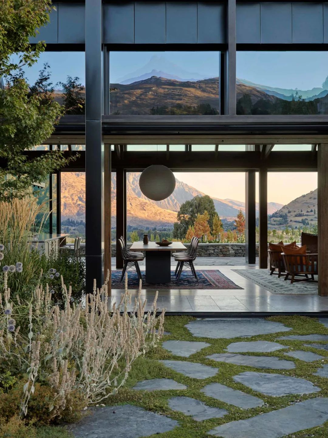 山城别墅丨摒棄(qì)浮沉 感知自然